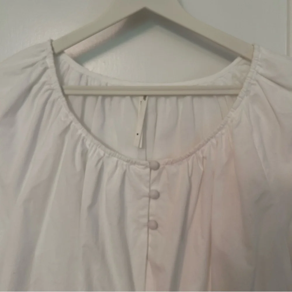 NWOT Anthropologie Puff Sleeve Cropped Blouse S-M